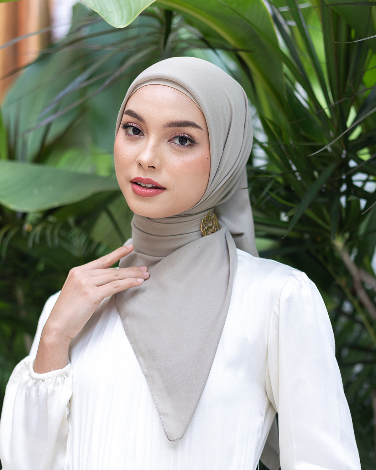 Naima Scraf in Fossil