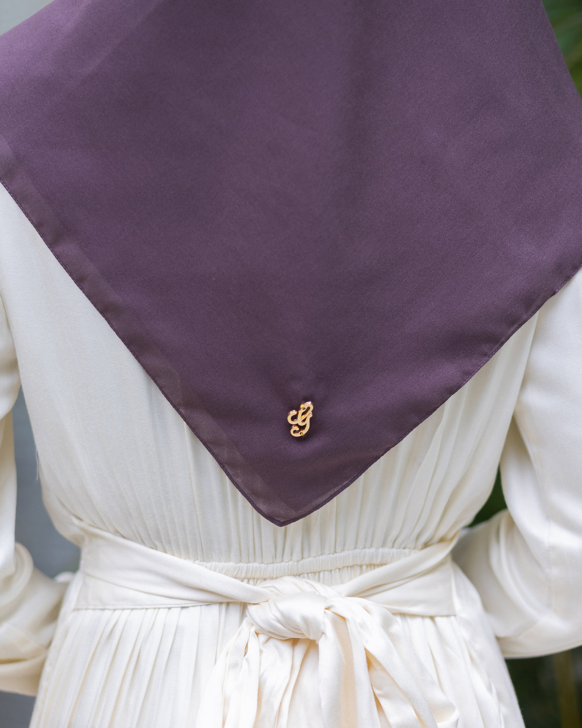 Naima Scraf in Plum