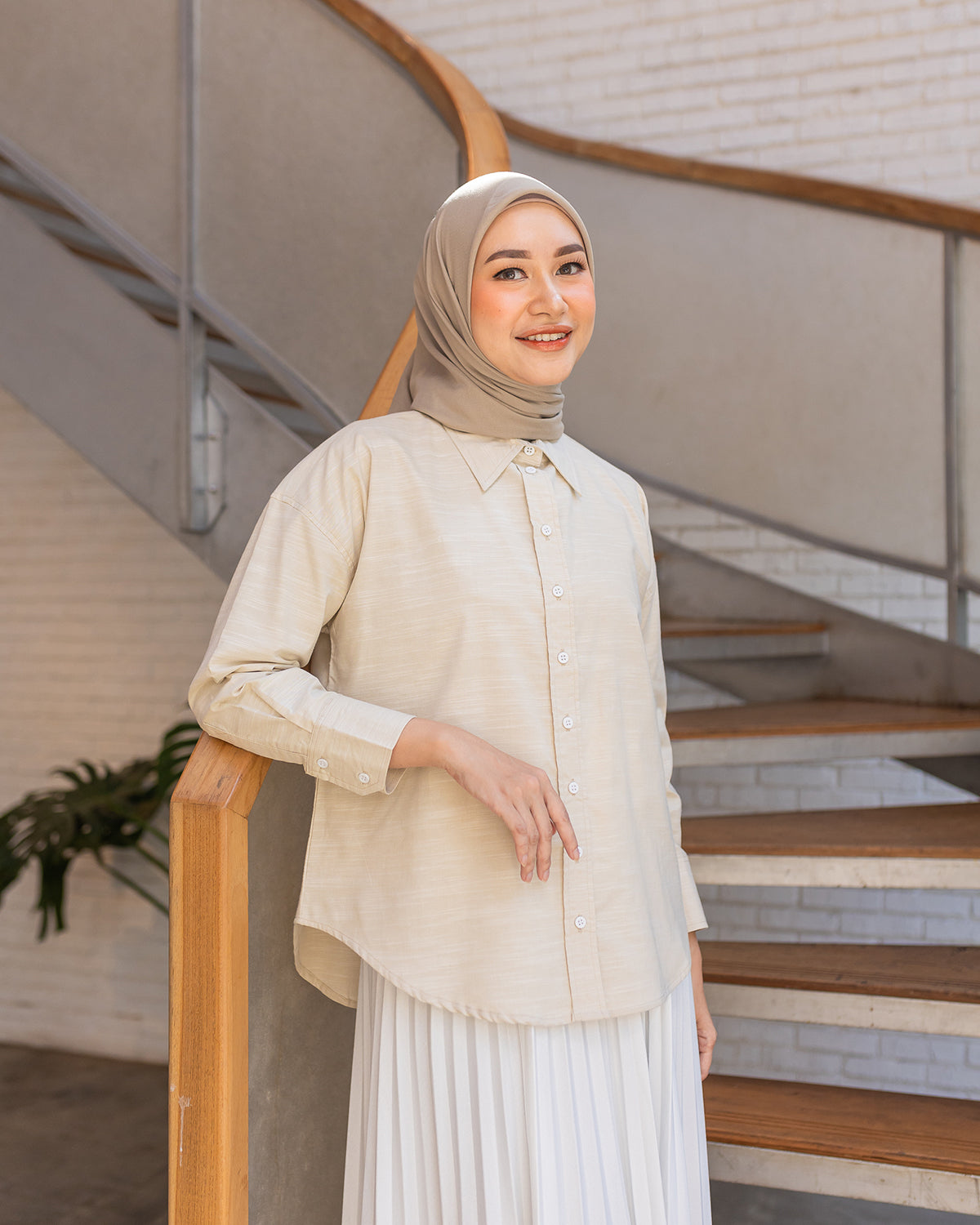 Janita Shirt in Beige