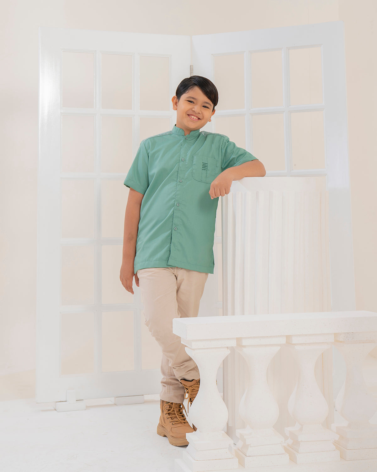 Butterfly Koko Anak in Garden Olive-