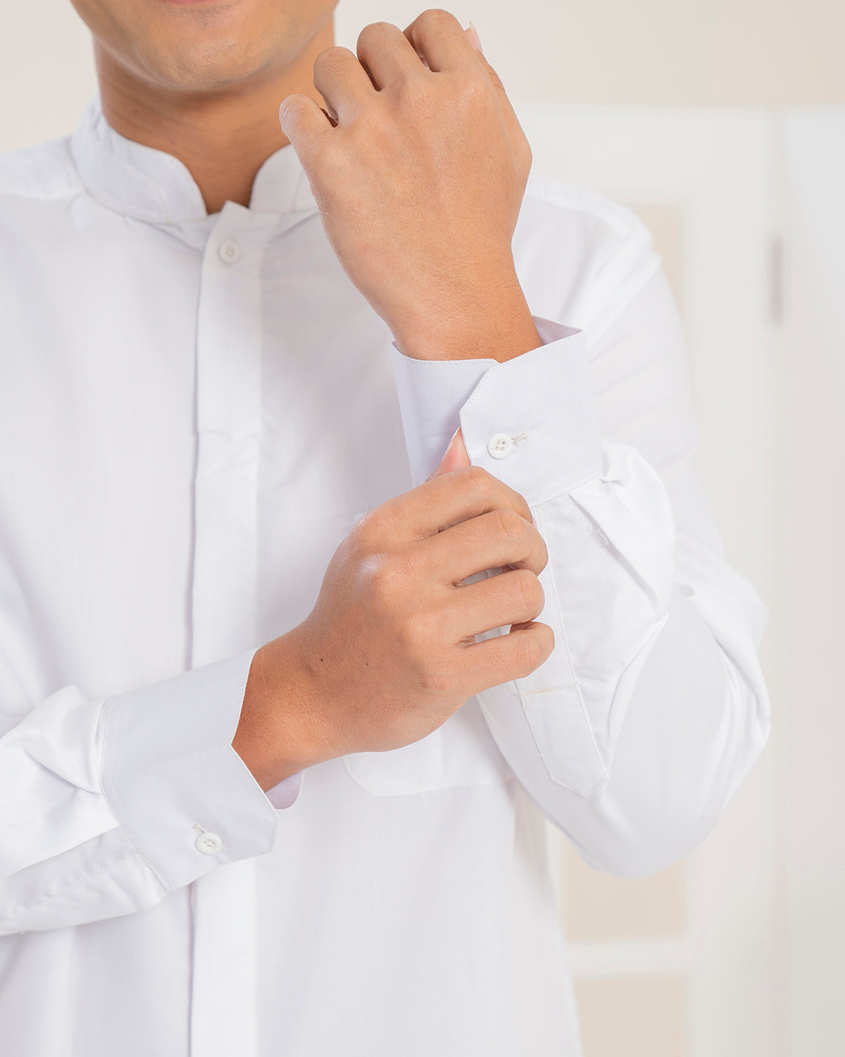 Butterfly Koko Panjang in Cloud White-