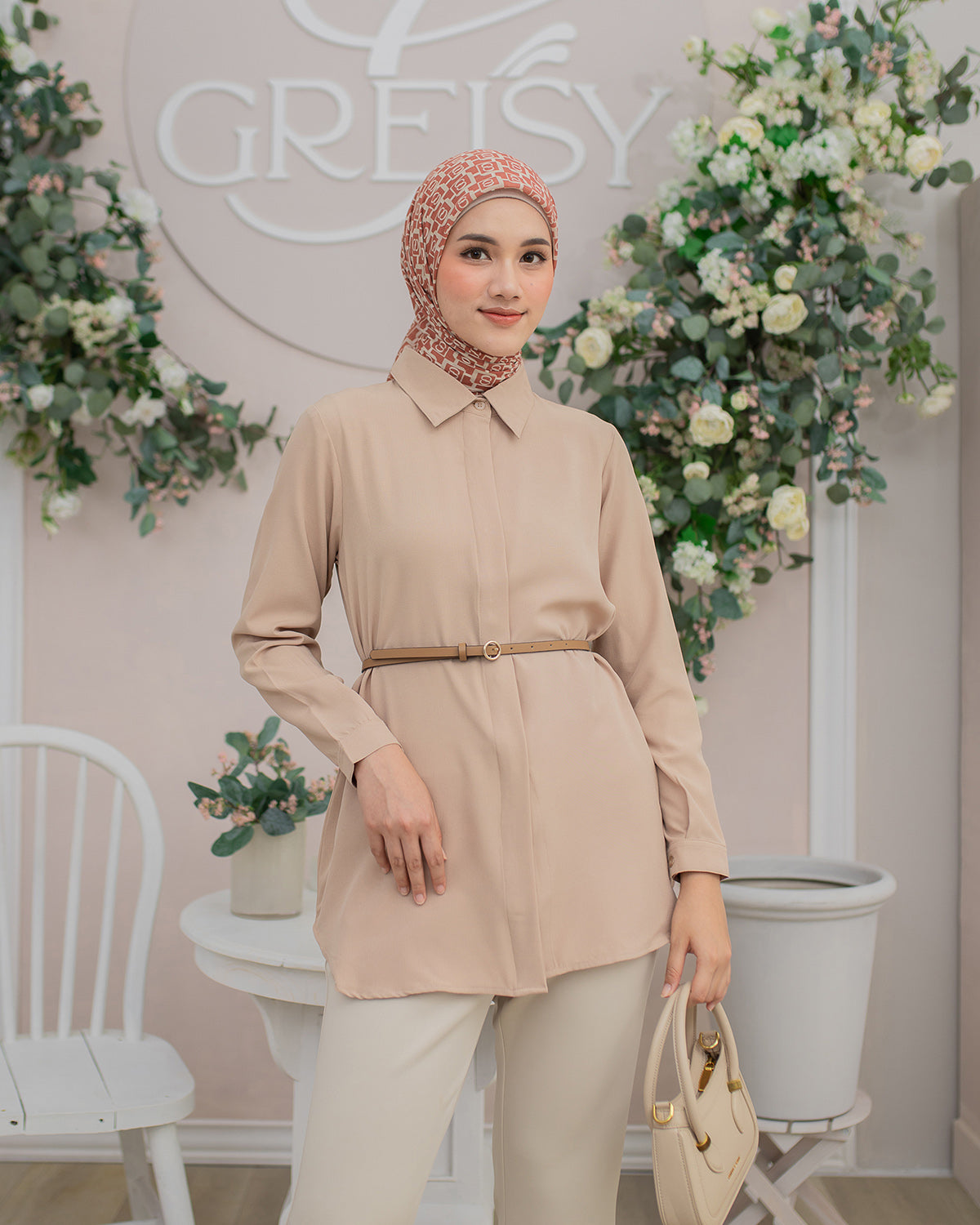 Namira Shirt in Hazelnut