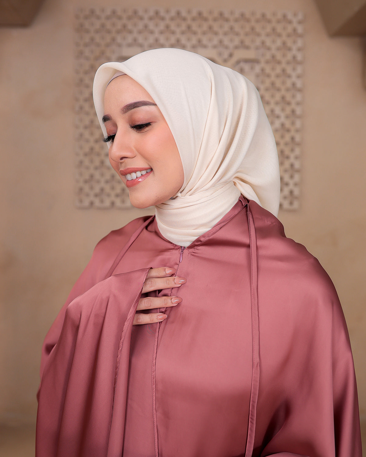 sahera prayerset_Amberly Rose