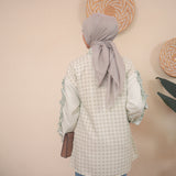 Zerra Blouse in Minty Bloom