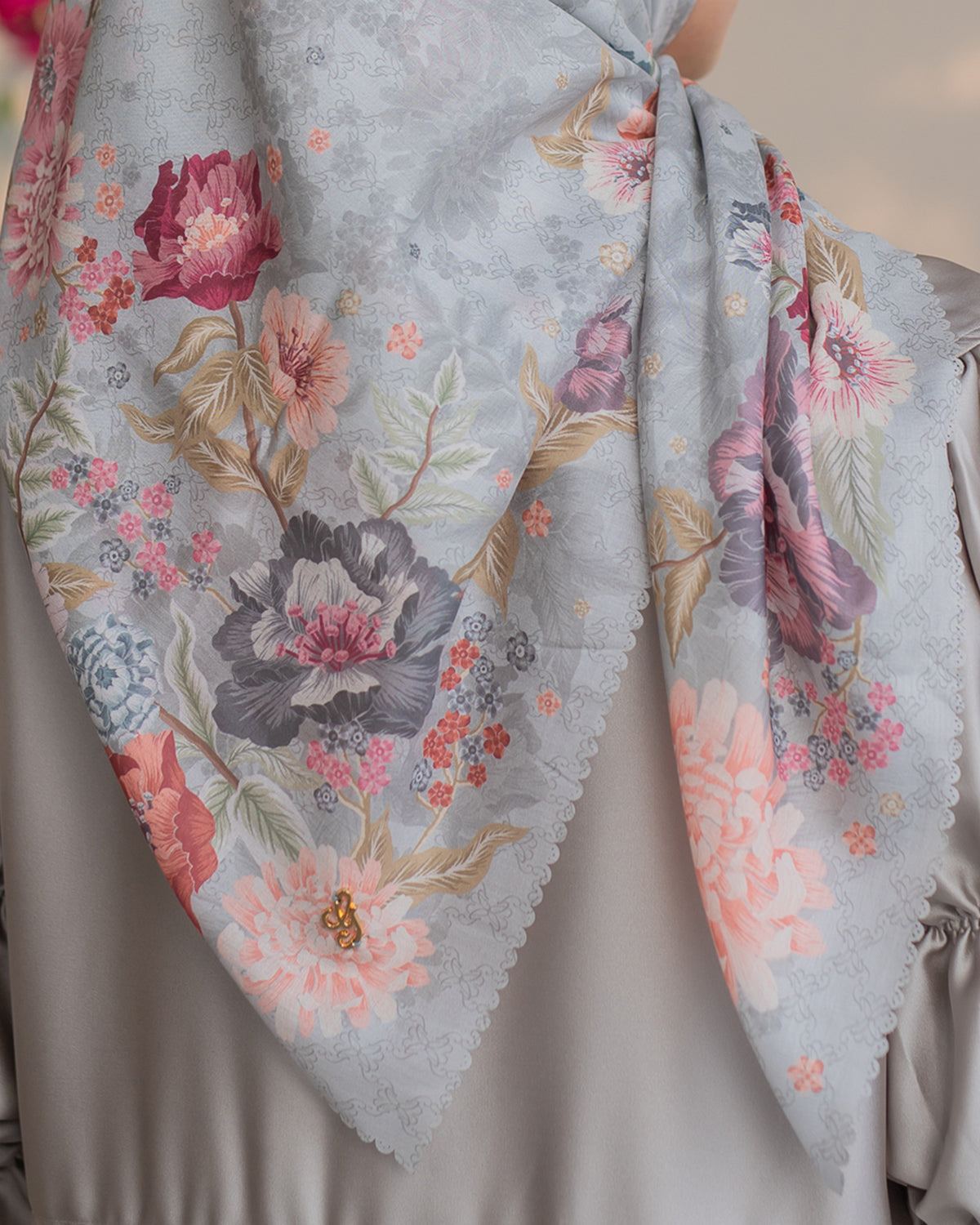 Rumi Scarf in Pearl Gray