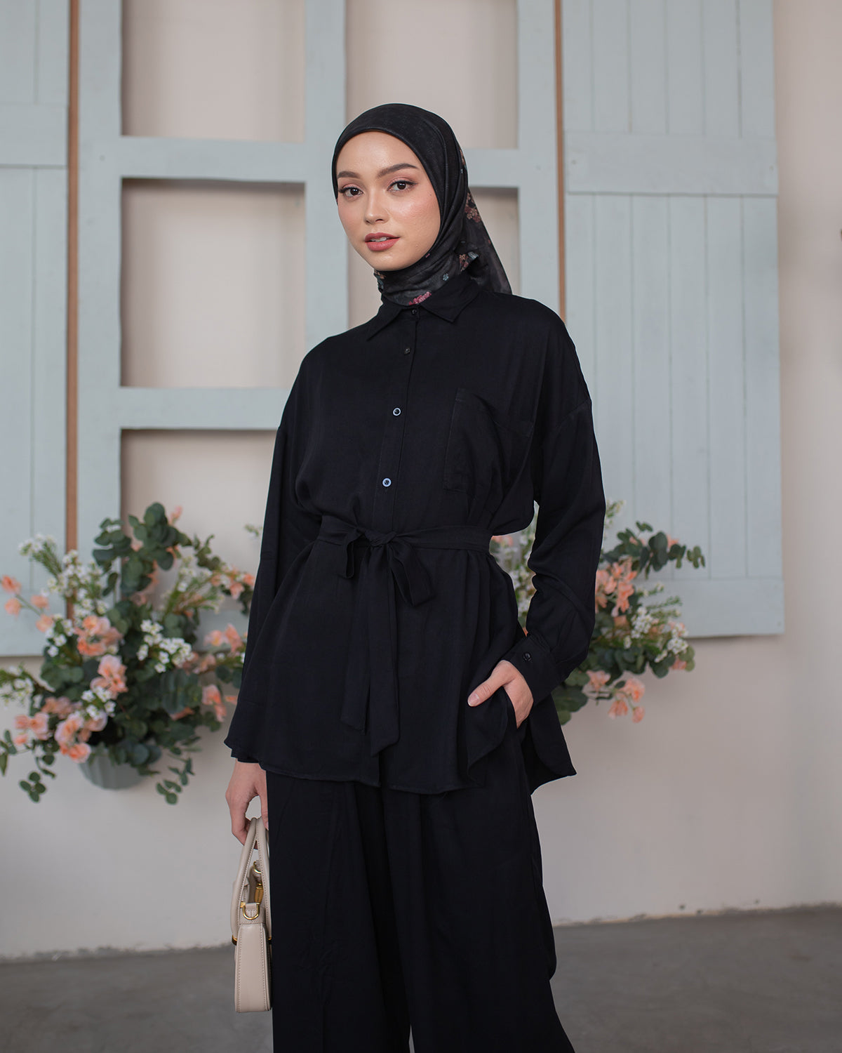 Kimi Set in Raven