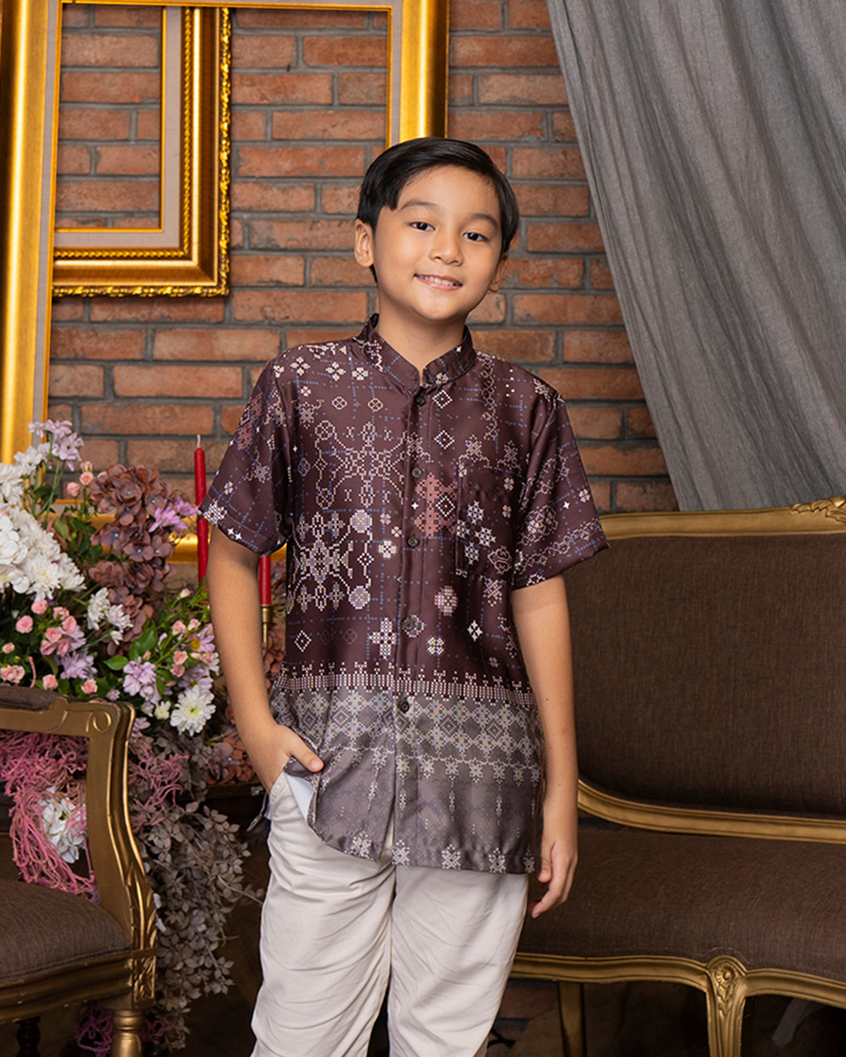 Gemerlap Koko Anak in Meteor-