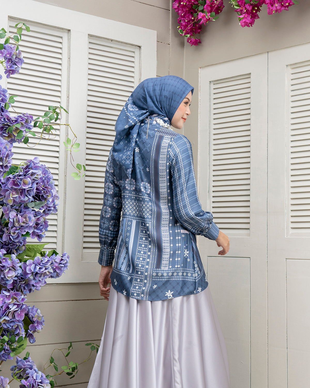 Pulang Blouse in Admiral Navy