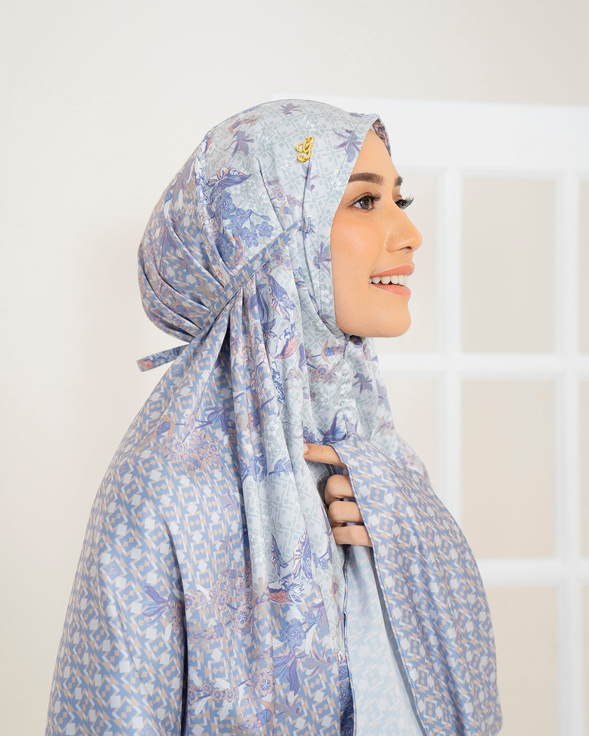 Jameela Prayer set in Venera Blue