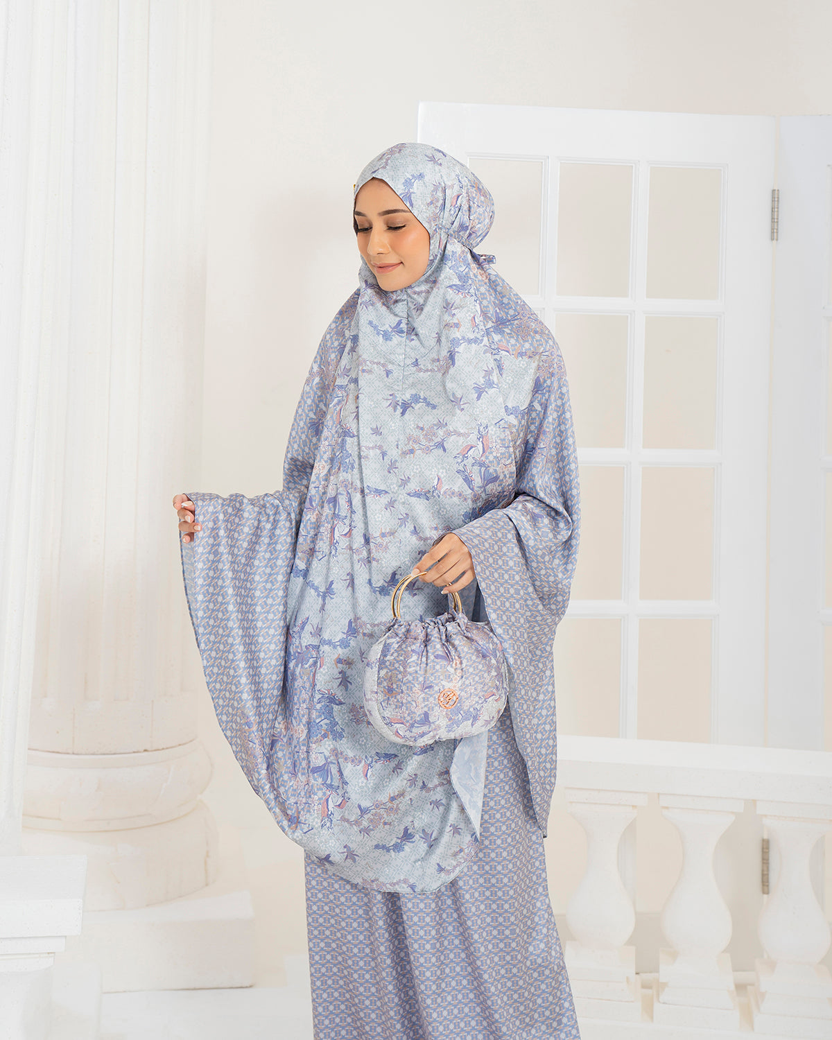 Jameela Prayer set in Venera Blue
