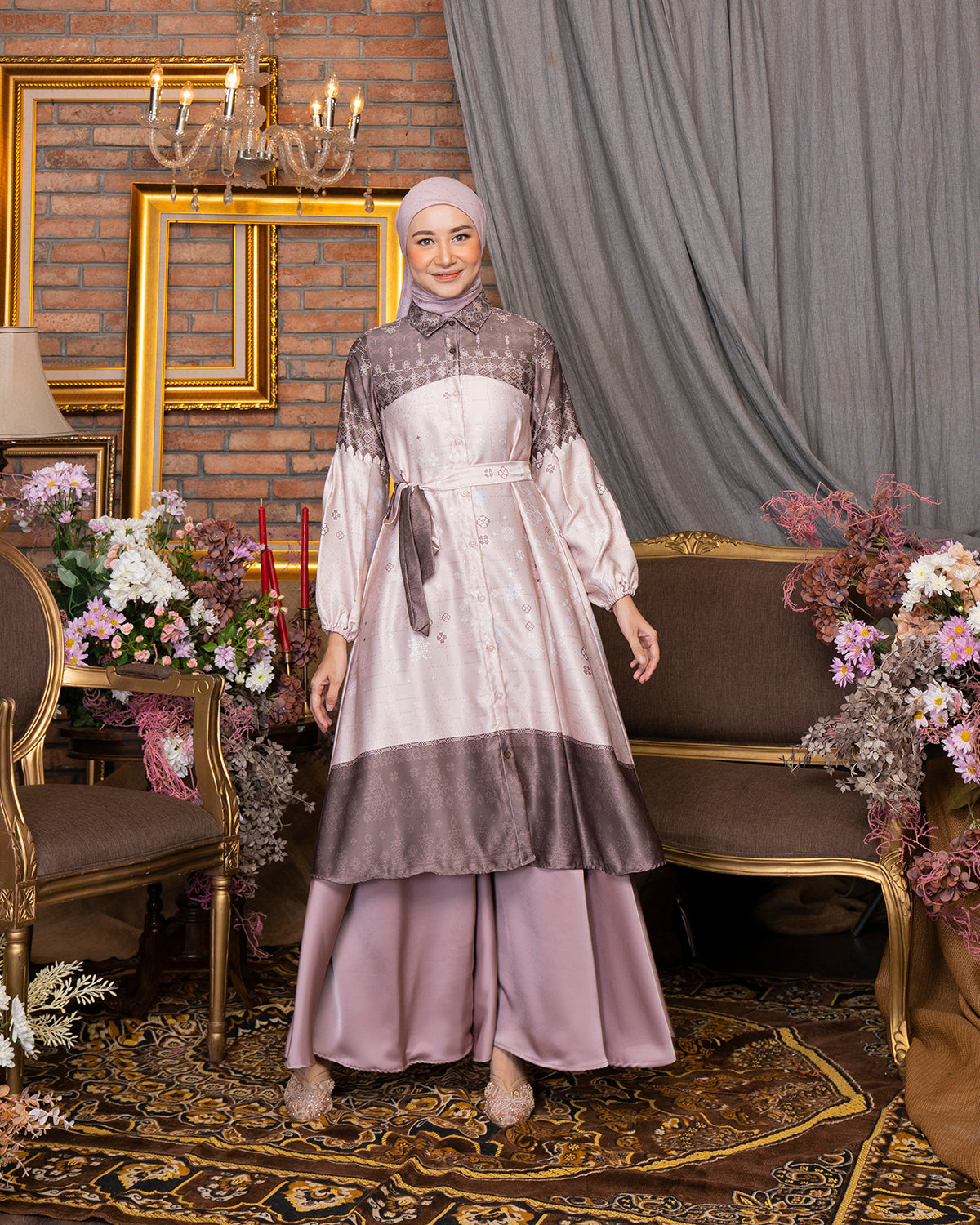 Gemerlap Tunik in Galaxy