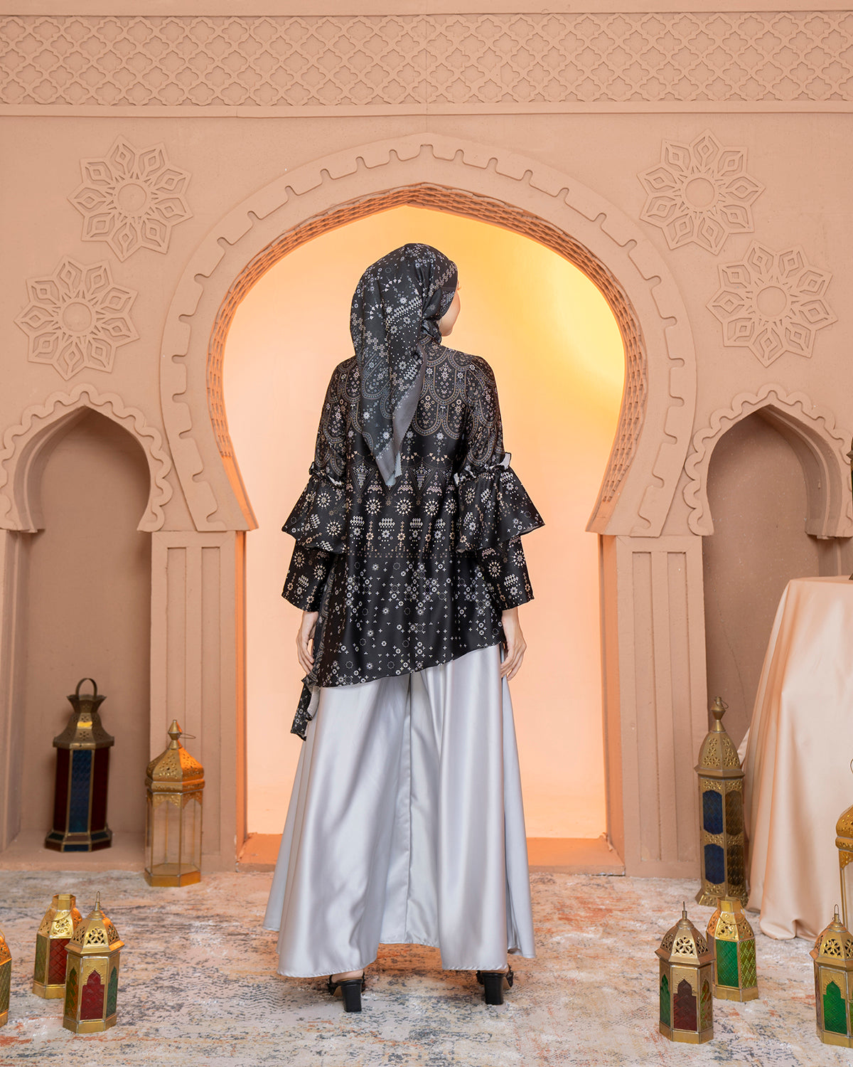 Madinah Blouse in Raven Black