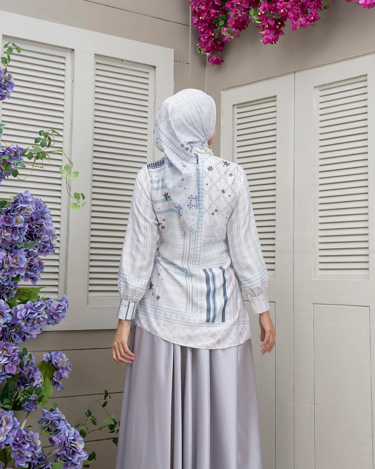 Pulang Blouse in White Cliff