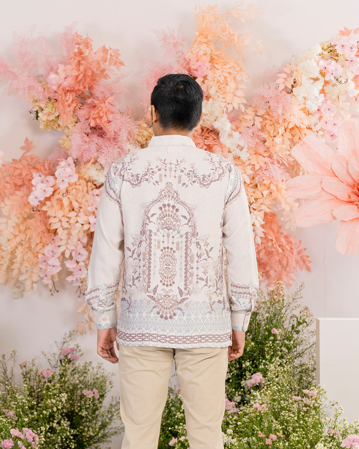 Mulia Koko Panjang in White Marble