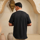 Toba Kemeja Pendek in Ambaruna