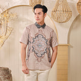 Kawah Putih Kemeja Pendek in Gardenia