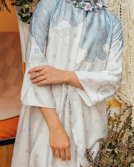 Gemilau Dress in Pearl Linen
