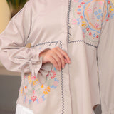 Kaila Blouse in Sand Pearl