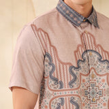 Kawah Putih Kemeja Pendek in Wisteria