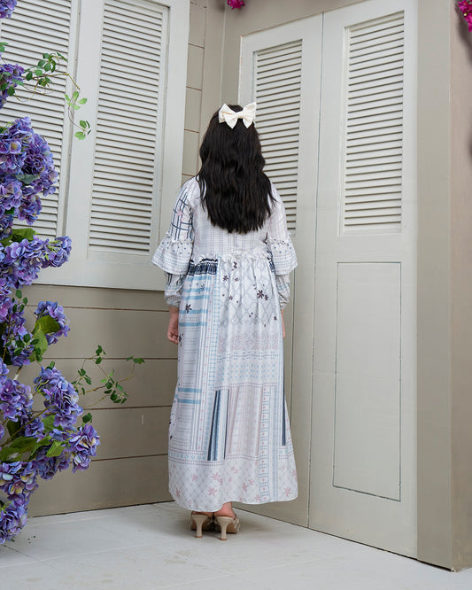 Pulang Dress Anak in White Cliff